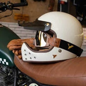 BY CITY The Rock Bone R.22.06 Full Face Helmet White Bone
