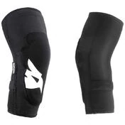 BLUEGRASS Skinny knee guards Черный