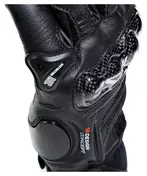 Carbon 4 Short Черный